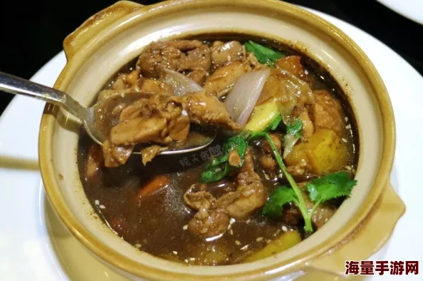 创造与魔法世界的美食探索：完美黑椒羊排制作步骤全揭秘