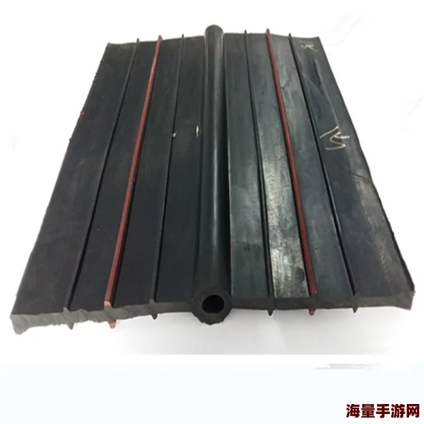 钢钢钢钢钢钠好多水，这句话可能是在形容某种材料或产品的特性，强调其坚固和耐用，同时提到“钠”和“水”，暗示与化学成分或环境相关的特点