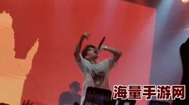 蜜桃影像：震惊！艺术界风头无两的热门摄影师因一张照片引发全球争议，网友们纷纷热议其作品背后的深意！