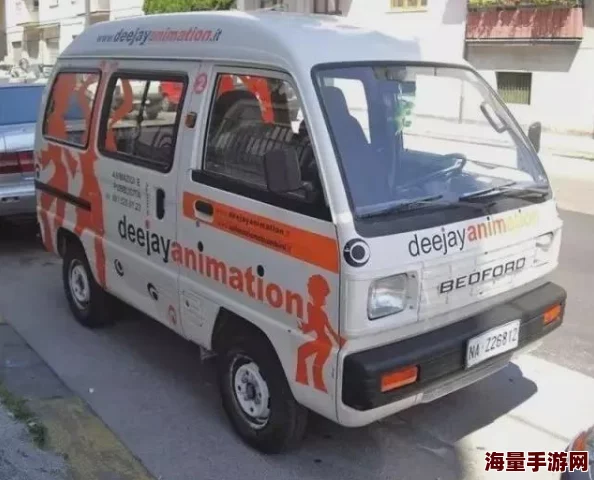 日本泡妞XXXⅩXXXWWW：震惊！日本街头竟出现神秘泡妞团体，引发网友热议与关注！