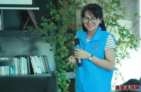 梁书记对依萍和靖雯的关心与指导持续加深，助力她们在工作中取得更大进展与成就