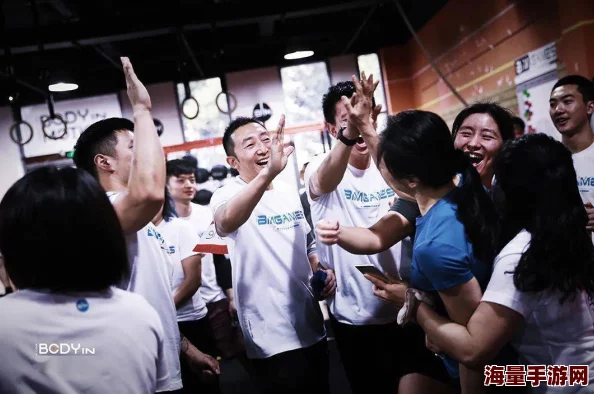 91.九色夫妻：最新动态揭示了这对夫妻在生活中的新挑战与成长，展现了他们的爱情故事如何不断演变