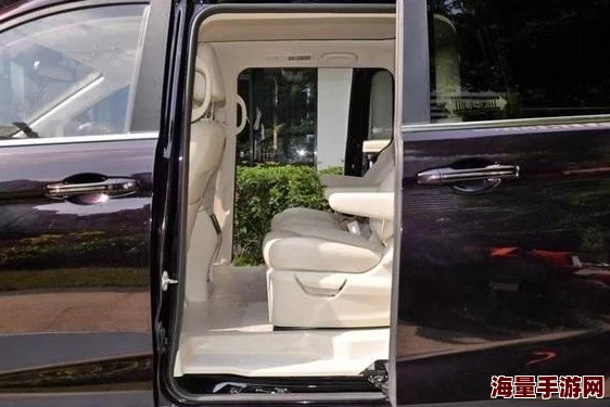 131美女爱做免费高清视频：最新动态与用户反馈分析，探讨其在视频分享平台中的影响力与受欢迎程度