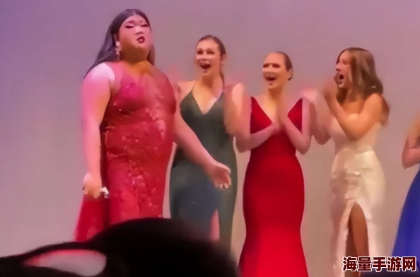 欧美肥B引发热议，网友争论其影响力与文化现象，背后隐藏的故事令人震惊！