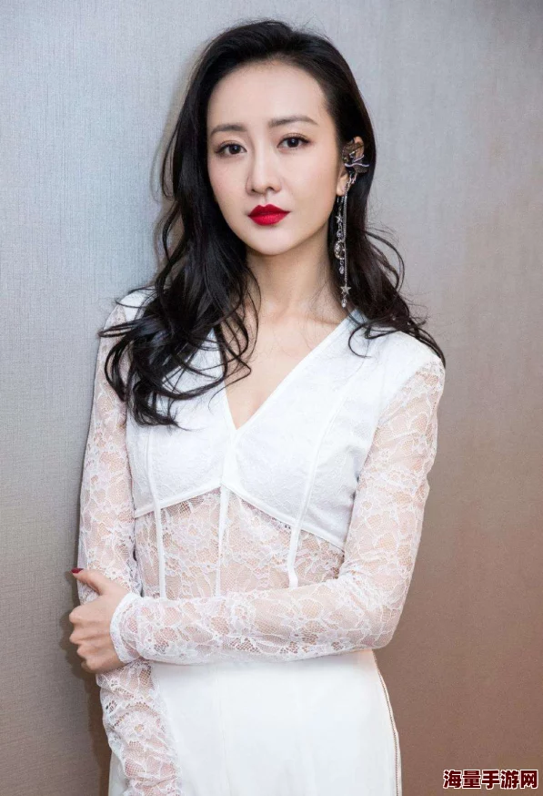 91九se魅影：传闻女主角与知名导演私下交往，背后故事引发网友热议！