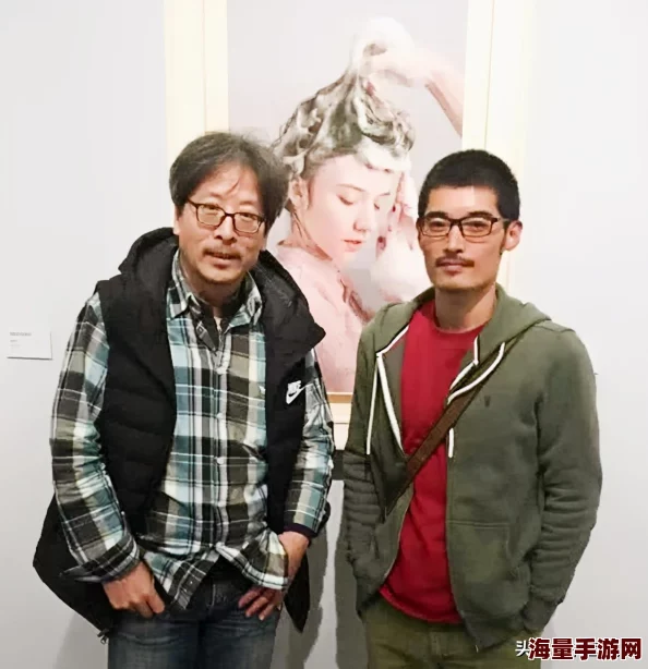 两人在室内拨萝卜的软件：这款应用程序旨在为用户提供一个虚拟环境，让他们体验到在室内种植和收获萝卜的乐趣