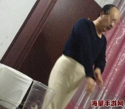 女人把扒开给男人爽的网友认为这种行为反映了性别关系中的不平等，呼吁尊重与理解，强调双方都应享有愉悦和满足