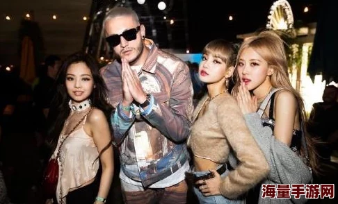 免费一级欧美毛片网友认为该内容丰富多样，适合不同口味的观众，但也有人担心其合法性和安全性，建议谨慎选择观看渠道