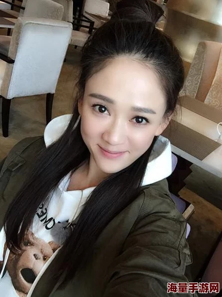 jizzjizz成熟丰满舒服网友认为这个标题引人注目，内容可能涉及成人话题，建议谨慎点击以免误入不适合的内容