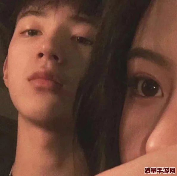 黄色性情视频是指带有明显性暗示或露骨内容的影视作品，此类视频通常用于成人娱乐市场，观看者需注意法律和道德规范