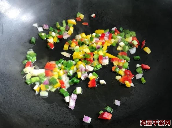 黑暗料理王新创：椒盐皮皮虾搭配生菜海苔，独特做法揭秘！