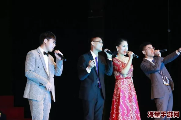 侯龙涛何丽萍积极向上勇敢追梦携手共创美好未来