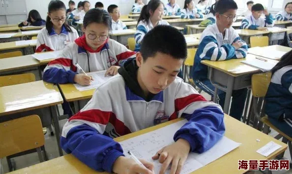 和小学生做网站近日我们举办了一个创意工作坊让孩子们亲手设计自己的网页