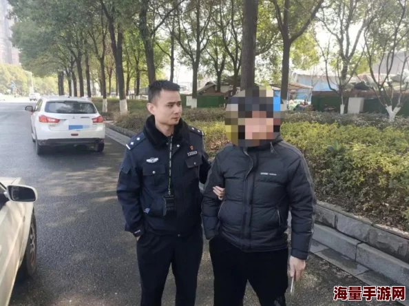 美女脱了精光让男生摸动态视频曝光网络传播低俗色情内容违反相关法律法规