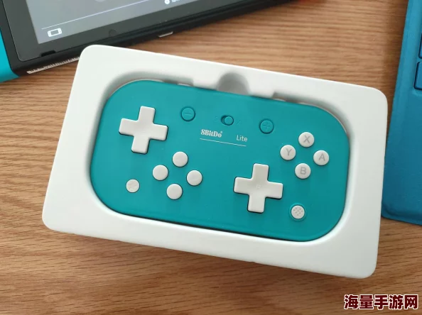 CF手游新福利：右手玩家专属，摇杆移动角色操作升级热门来袭！