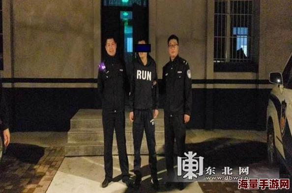 把伸女人的WWW网友称内容低俗无聊建议平台加强监管